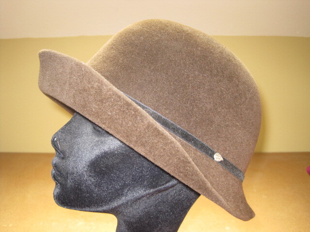 Brown Felt Kaminski